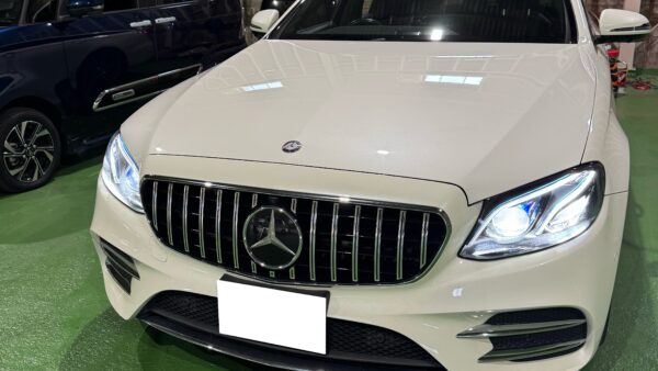 E220d ドア　デントリペア