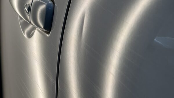 ノート　ドアのヘコミ