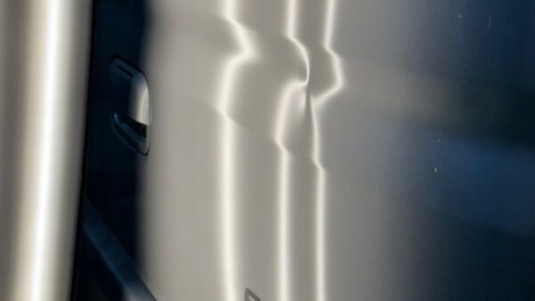 [伊勢崎市]エブリィ　バックドアのヘコミをデントリペア修理