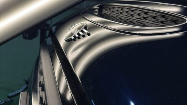 [高崎市]ミニクーパー　ボンネットのヘコミ修理｜デントリペア施工